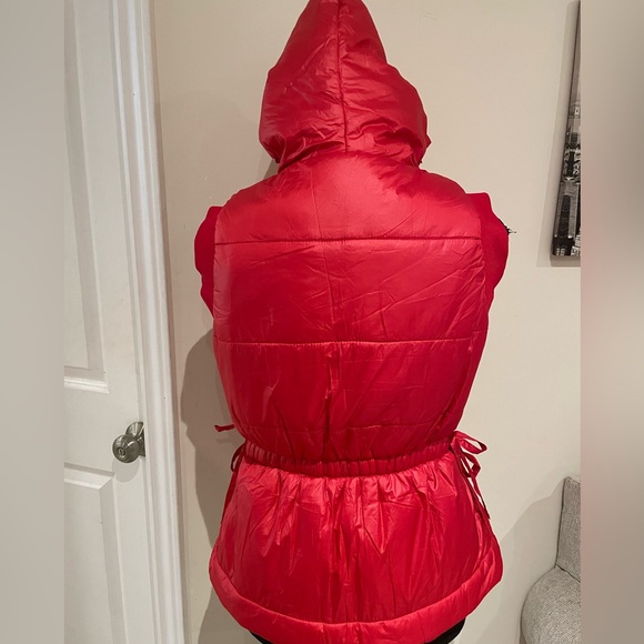 Women’s puffer vest red - Picture 6 of 10